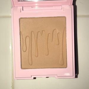 Kylie Jenner Bronzer in Tequila Tan
